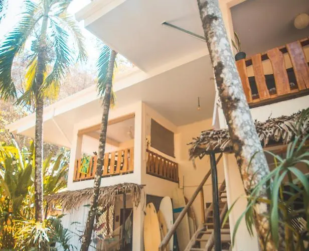 Colibri Apartments - 4 Min Walk To The Beach!
